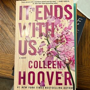 It Ends With Us: By Colleen Hoover